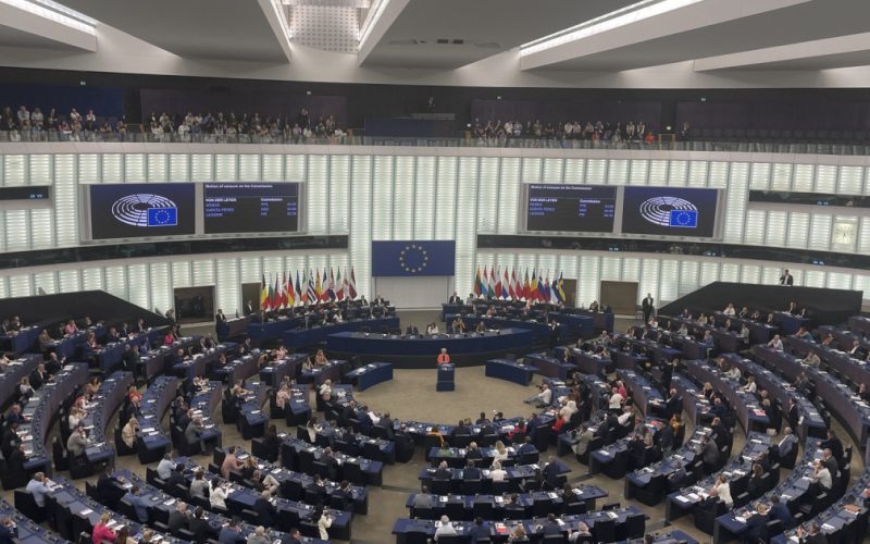 Parlamentul European: Buget, CRIZĂ ȘI apărare pe ordinea de zi