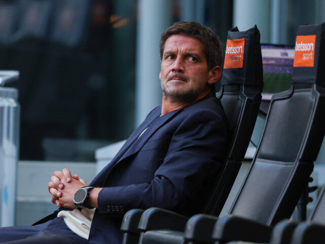 Chivu, umilit de italieni: „Poate adormi pe canapea”