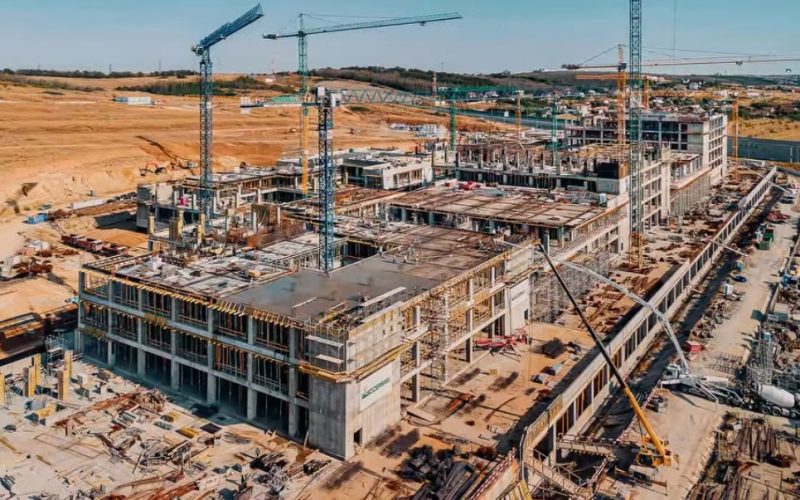 Rogobete: Constructorii Spitalului Craiova au muncit, dar plățile întârzie