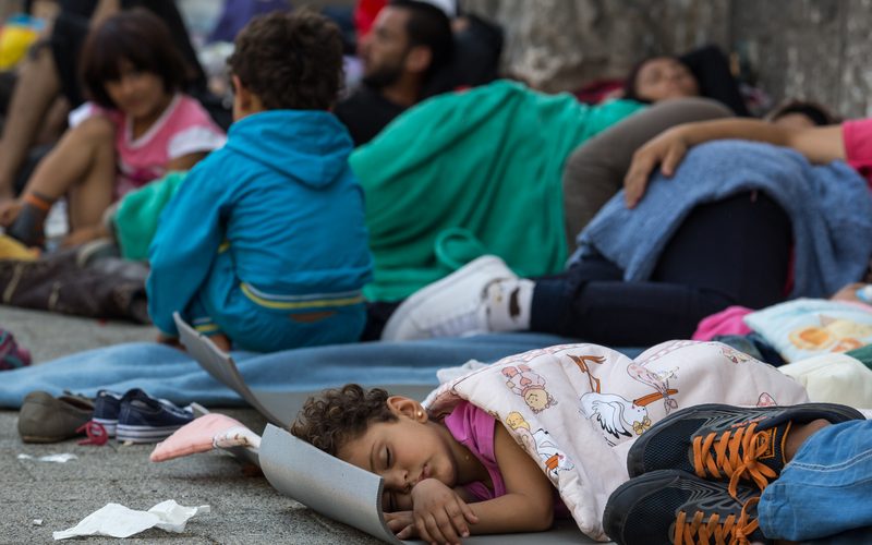 UE trântește ușa migranților: Repatrieri dure