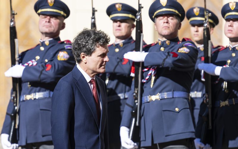 Nicușor Dan, mesaj din Praga. Siegfried Mureșan cere votul Parlamentului