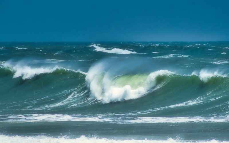 Trump vrea să redenumească Atlanticul sau Pacificul