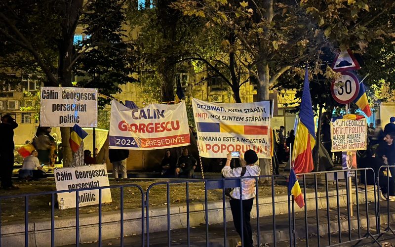 Proteste la Arest: Noaptea a 10-a pentru Călin Georgescu